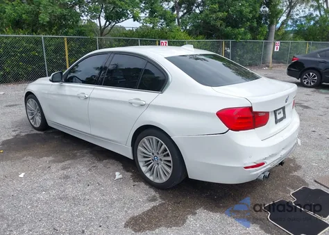 2013 BMW 328I из США, поврежденный, VIN WBA3A5C53DF355369